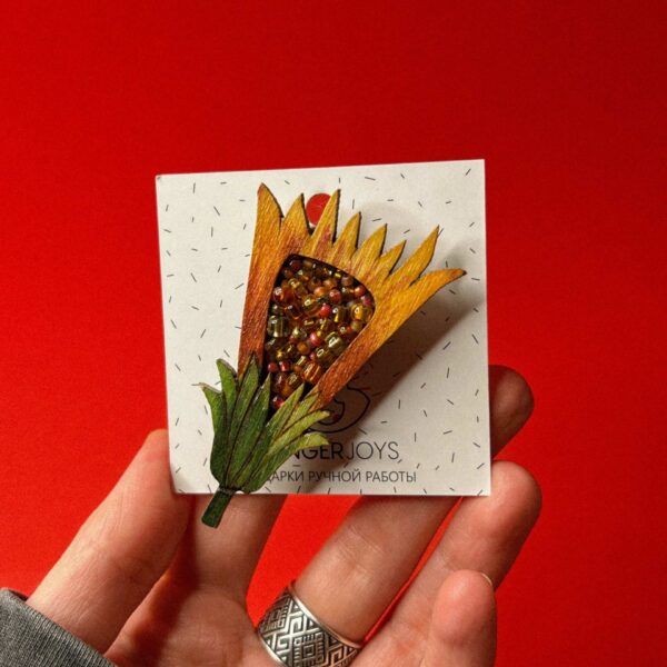 Брошь "Цветок", дерево+ бисер, РБ