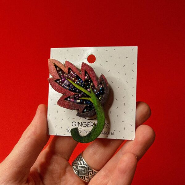 Брошь "Листок", дерево+ бисер, РБ