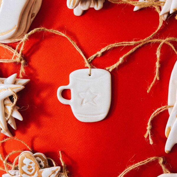 Ёлочная игрушка/подвеска "Чашка", керамика, РБ