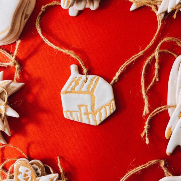 Ёлочная игрушка/подвеска "Домик", керамика, РБ