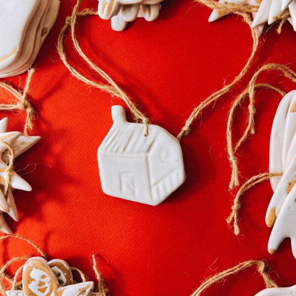 Ёлочная игрушка/подвеска "Домик", керамика, РБ