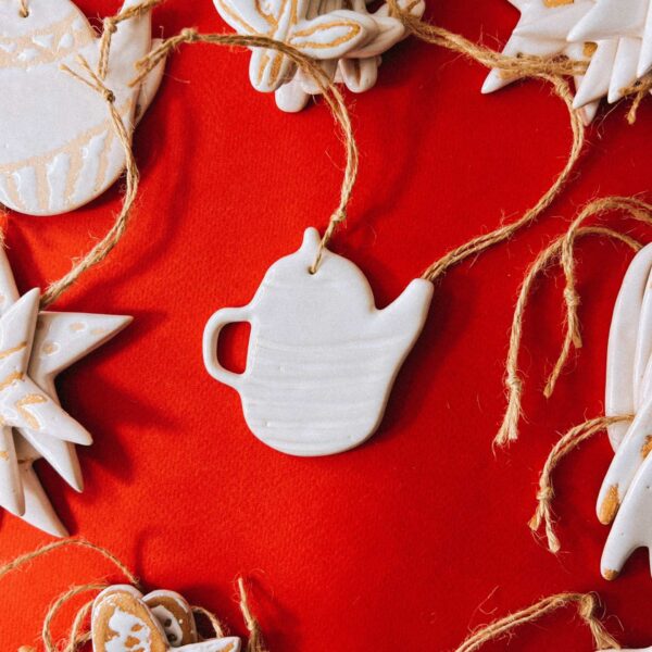 Ёлочная игрушкаподвеска "Чайник", керамика, РБ