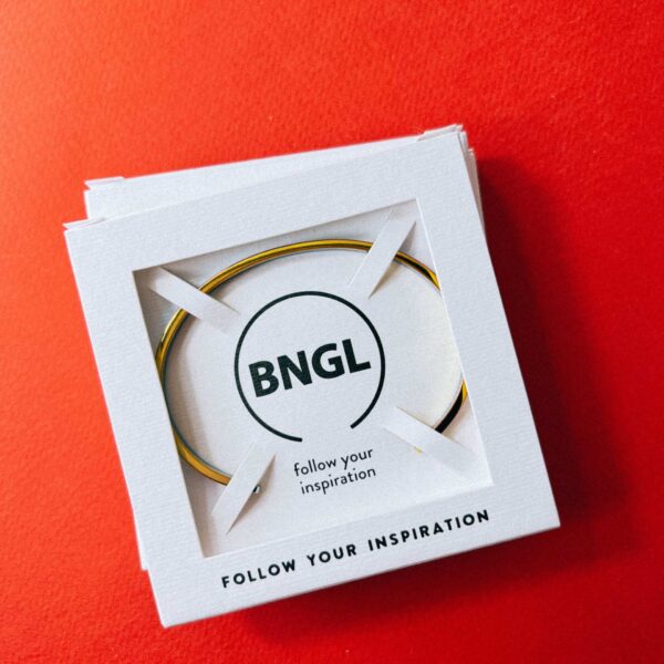 Браслет с гравировкой "Follow your inspiration", радужная ювелирная сталь, РФ