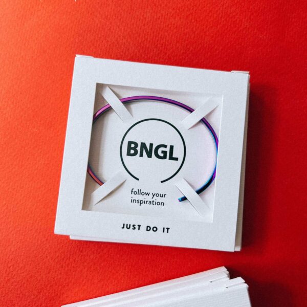 Браслет с гравировкой "Just do it", радужная ювелирная сталь, РФ