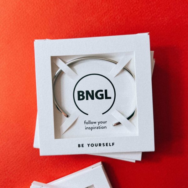 Браслет с гравировкой "Be yourself", ювелирная сталь, РФ