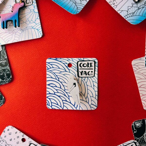 Деревянная брошь с ручной росписью «Большой брат», РФ