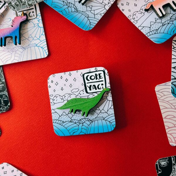 Деревянная брошь с ручной росписью «Динозавр», РФ