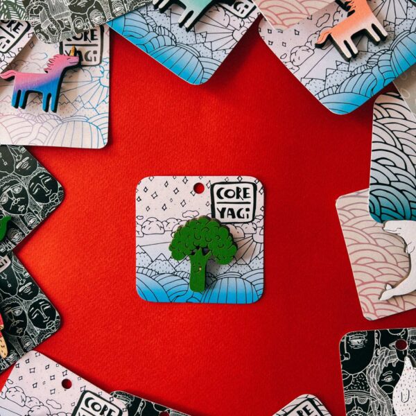 Деревянная брошь с ручной росписью «Брокколи», РФ