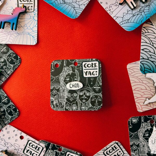 Деревянная брошь с ручной росписью «Сноб», РФ