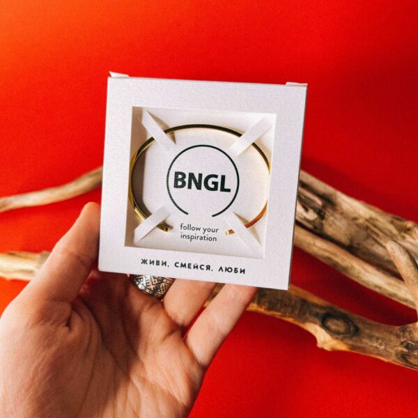 Браслет с гравировкой "Живи, смейся, люби", золотая ювелирная сталь, РФ