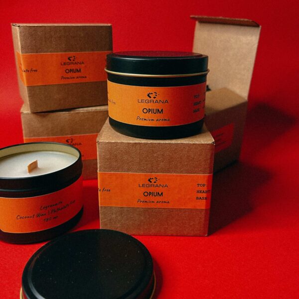 Свеча с деревянным фитилём и кокосовым воском, аромат "Опиум", коллекция - BLACK, РФ