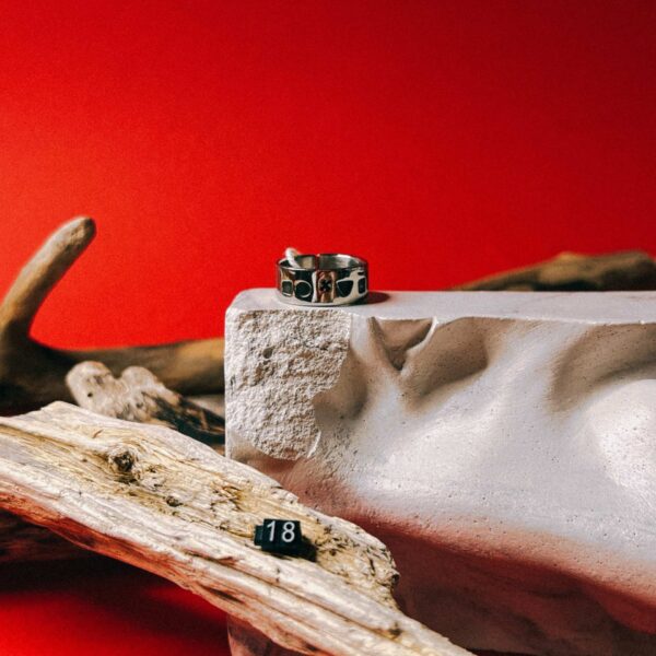 Кольцо с надписью "Пох*й" из кованой нержавеющей стали, глянцевое, 18 размера, РБ