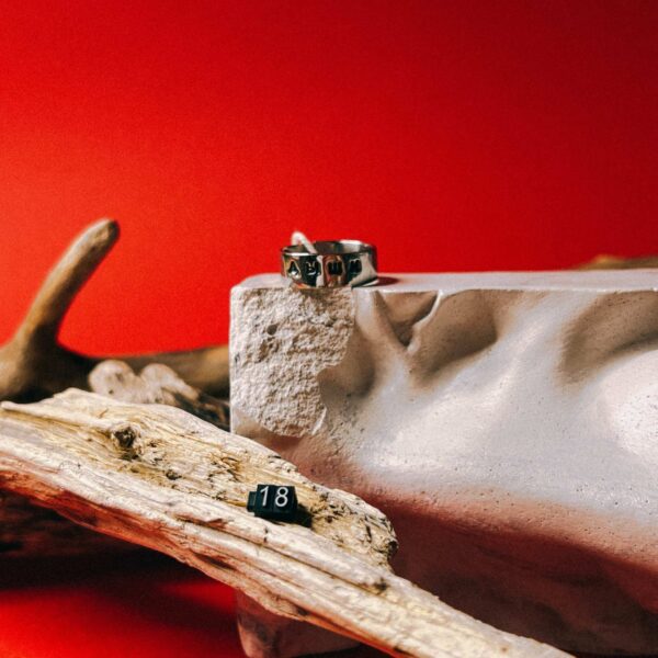 Кольцо с надписью "Дыши" из кованой нержавеющей стали, 18 размера, РБ