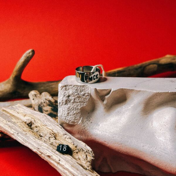 Кольцо с надписью "F*ck" из кованой нержавеющей стали, глянцевое, 18 размера, РБ