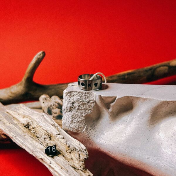 Кольцо с надписью "Пох*й" из кованой нержавеющей стали, глянцевое, 16 размера, РБ