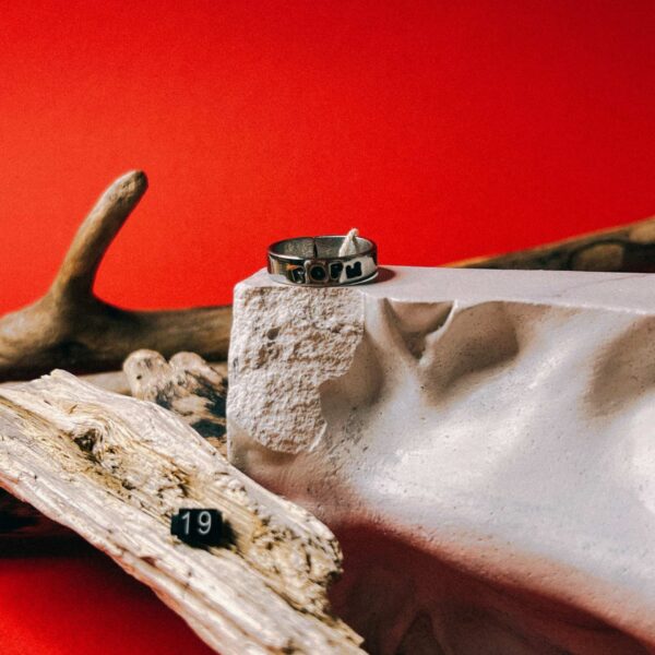 Кольцо с надписью "Горы" из кованой нержавеющей стали, 19 размера, РБ