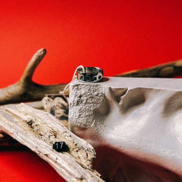 Кольцо с надписью "Кайф" из кованой нержавеющей стали, глянцевое, 17 размера, РБ