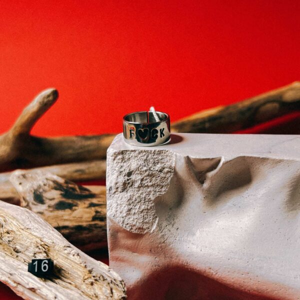 Кольцо с надписью "Танцуй" из кованой нержавеющей стали, глянцевое, 16 размера, РБ