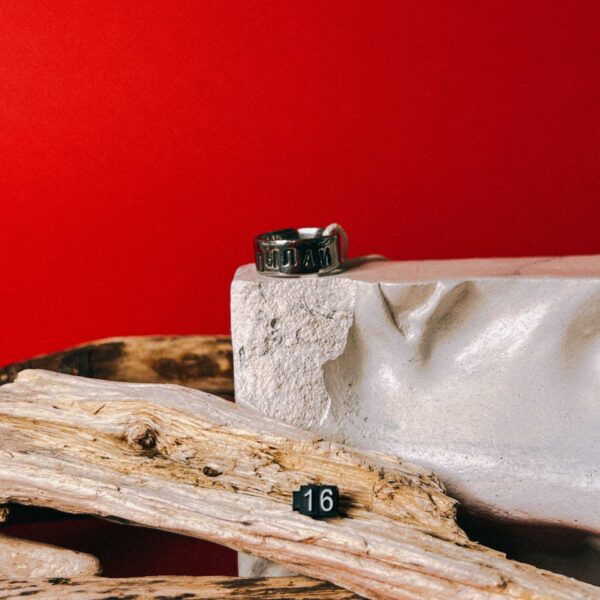 Кольцо с надписью "BTS" из кованой нержавеющей стали, глянцевое, 16 размера, РБ