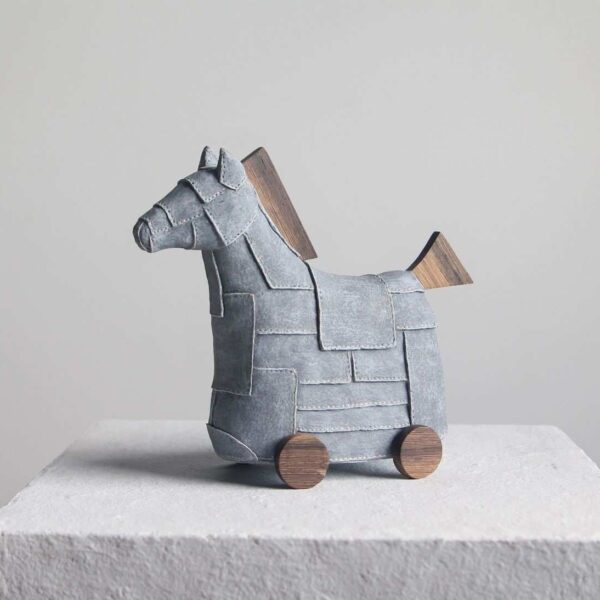 ИНТЕРЬЕРНАЯ СКУЛЬПТУРА "КОНЬ"