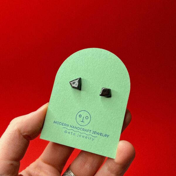 Серьги-гвоздики "Осколки", черного цвета, керамика, РБ