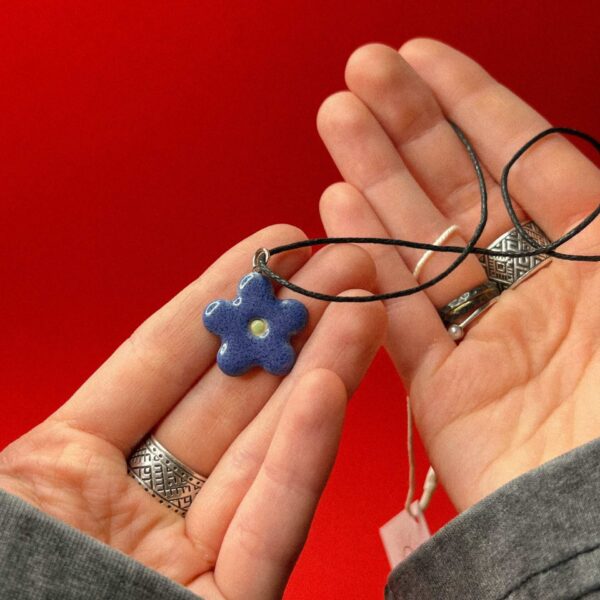 Кулон в форме цветочка, синего цвета, РБ