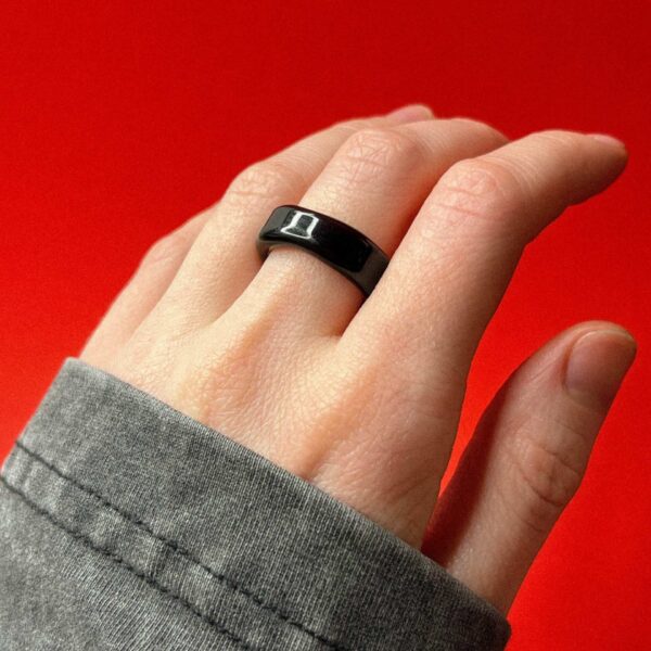 Стеклянное кольцо черного цвета, 17 размера, РФ