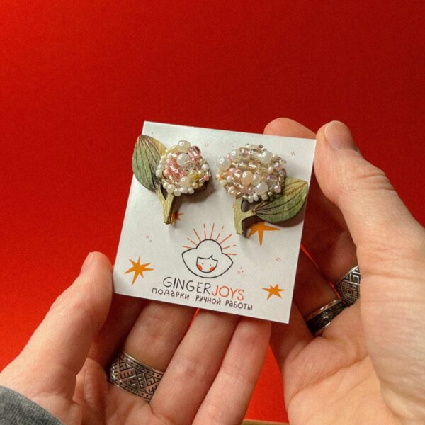 Деревянные серьги с вышивкой бисером "Рододендрон светло-розовый", РБ