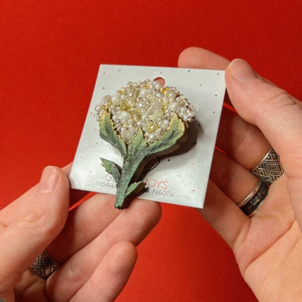 Брошь "Спирея молочная", дерево+ бисер, арт. 2, РБ