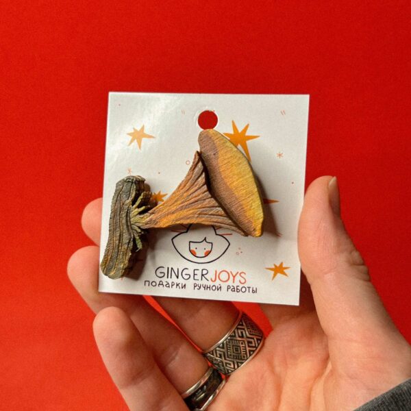 Деревянная брошь "Лисичка", РБ