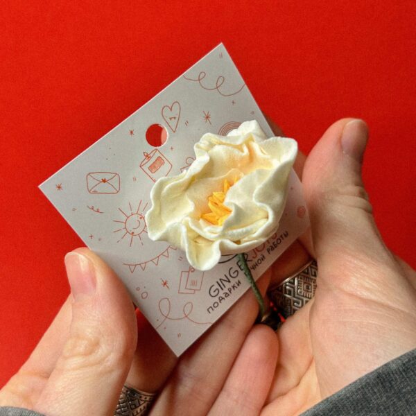 Брошь из самозастывающей глины "Пион белый", РБ