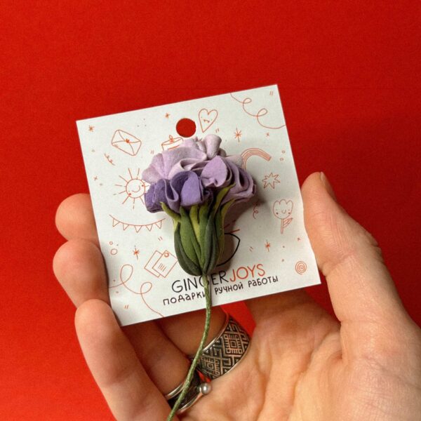 Брошь из самозастывающей глины "Гвоздика фиолетовая", мал., РБ