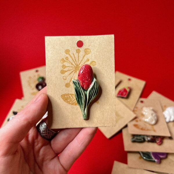 Керамическая брошь "Красный тюльпан", РФ