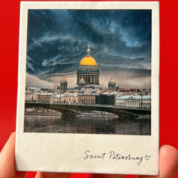 Сувенирный магнит "Исаакиевский собор, дождь.", РФ