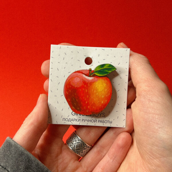 Брошь "Яблоко", дерево + ручная роспись, РФ