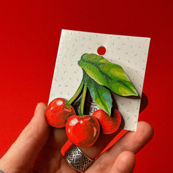 Брошь "Вишня", дерево + ручная роспись, РФ