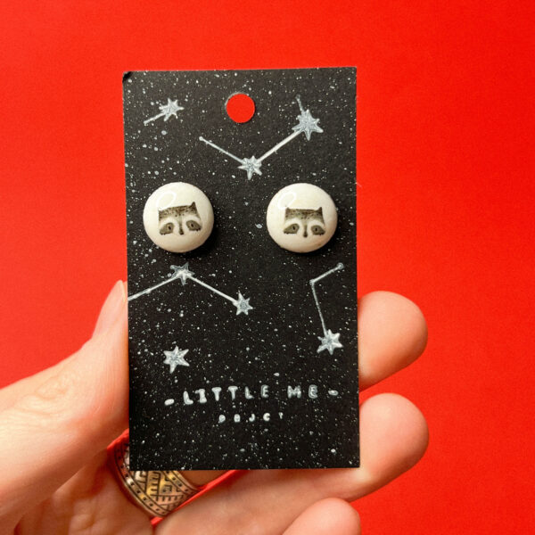 Керамические серьги-гвоздики «Енот», РФ