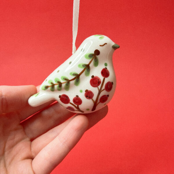 Керамическая игрушка на елку в виде птички "Рябиновая трель", РФ